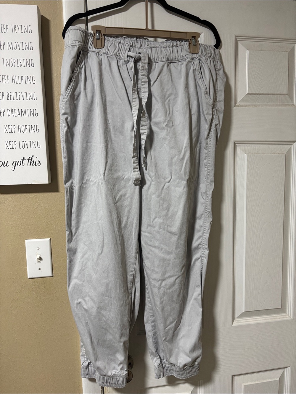 Knox Rose Light Gray Drawstring Jogger Pants